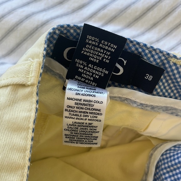 Chaps 8.5 in inseam Yellow Shorts - Picture 5 of 5